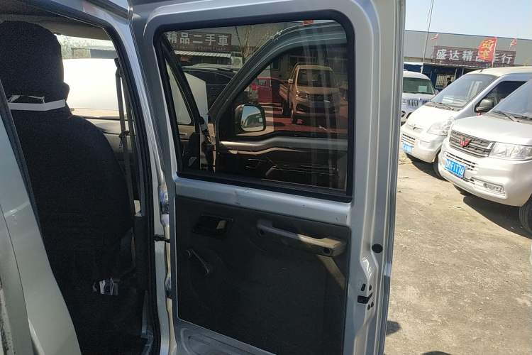 Used Wuling Rongguang New Truck 2021 1.5L Rural Version LV1 Extended Double-Cab L3C
