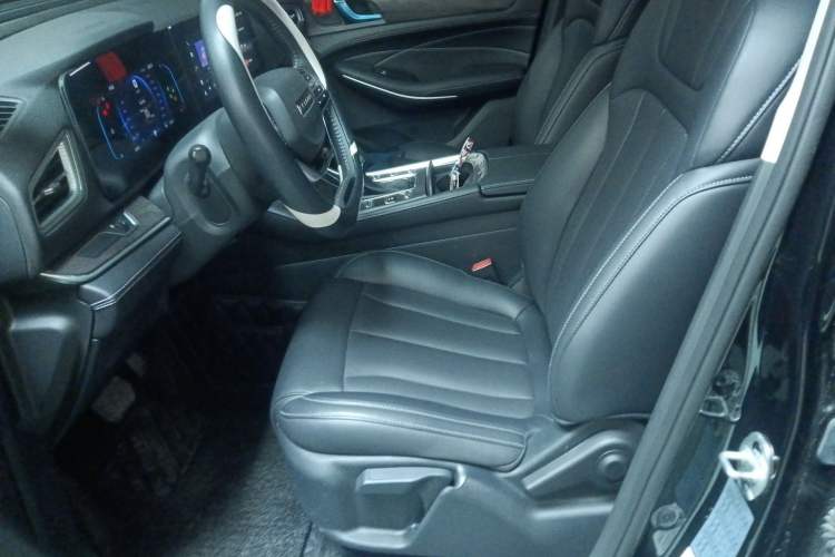 Used Dongfeng Fengon 580 2022 1.5T Automatic Luxury Version Left Front Seat