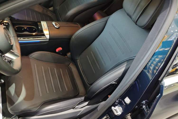 Used Mercedes-Benz C-Class 2023 Restyled C 260 L Sport Edition