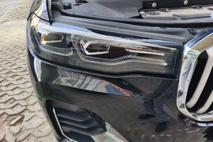 Used BMW X7 2019 xDrive40i Luxury Package with Leading Features