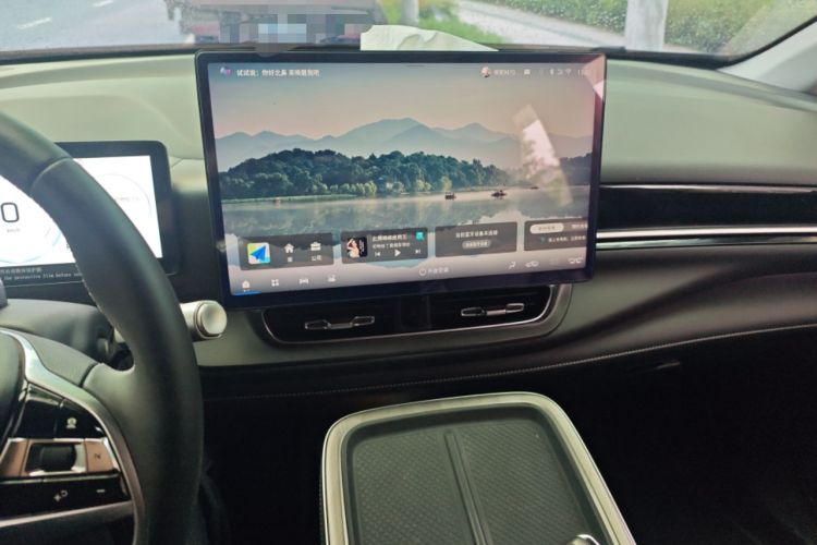 Used AION V 2024 Plus 70 Tech Edition Lithium Iron Phosphate