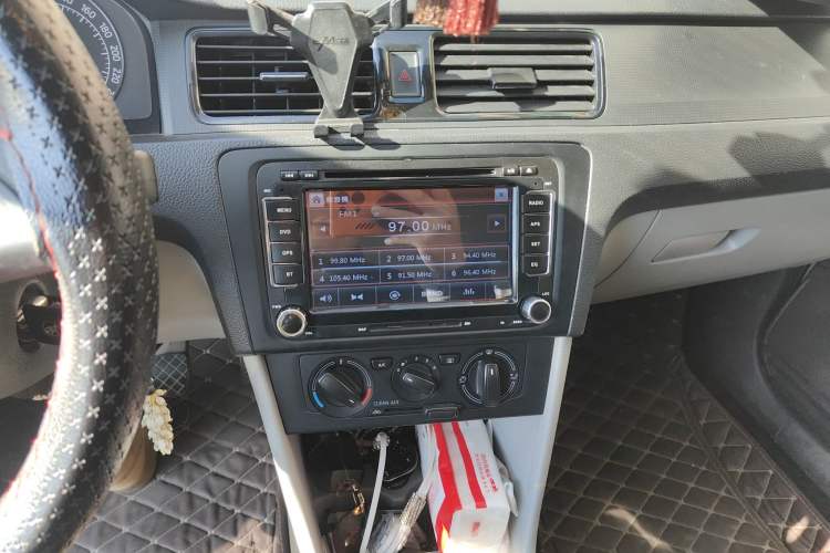 Used Skoda Rapid 2016 1.6L Manual Front-Wheel-Drive Version