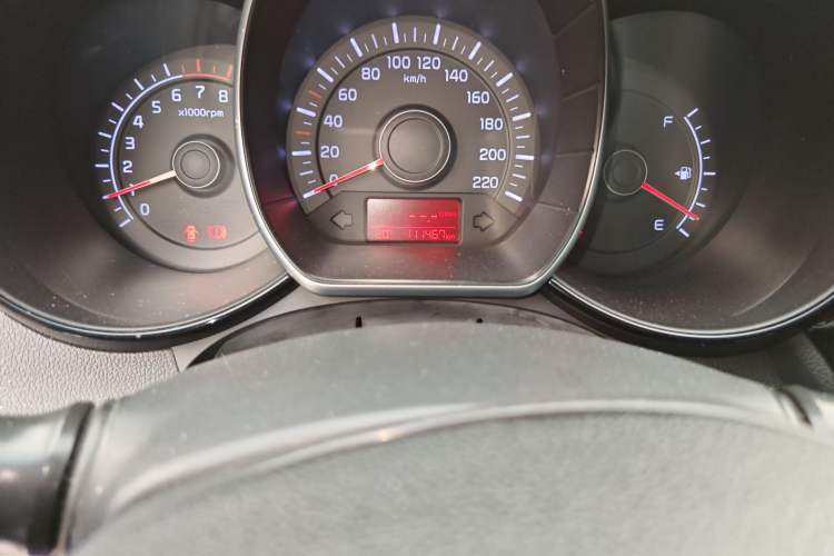 Used Kia K2 2015 Sedan 1.4L MT GLS