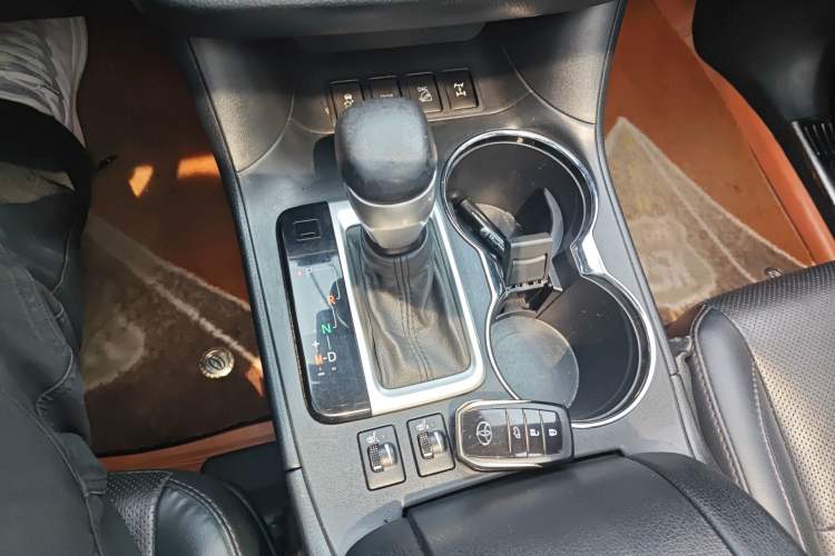 Used Toyota Highlander 2021 2.0T Four-Wheel Drive Prestige Version 7 Seats
