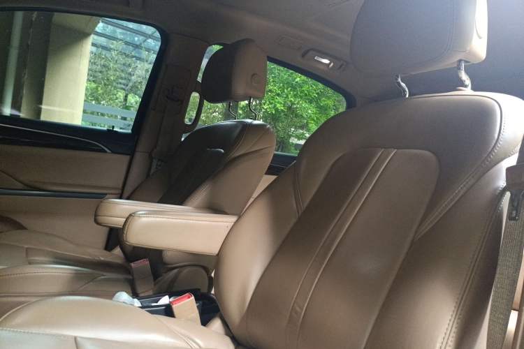 Used Buick GL8 2017 ES 28T Premium Version China V Standard Left Front Seat