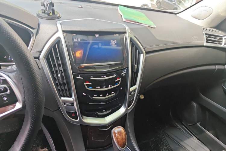 Used Cadillac SRX 2014 3.0L Leading Model