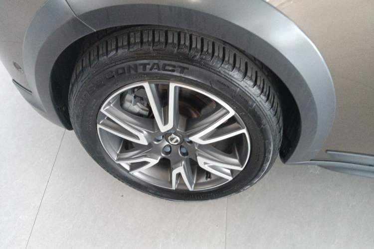 Used Volvo V90 2017 Cross Country T5 AWD Prestige Edition