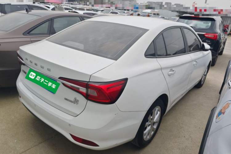 Used Roewe i5 2020 1.5L Manual 4G Connect Luxury Edition
