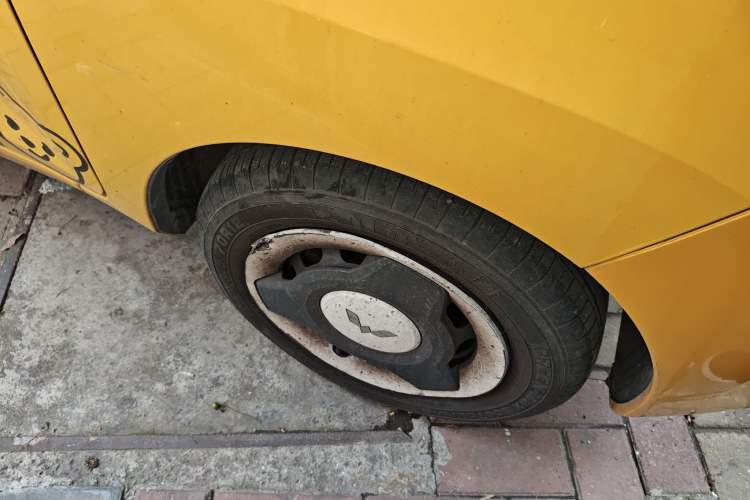 Used Wuling Hongguang MINIEV 2021 Macaron Fashion Model Lithium Iron Phosphate