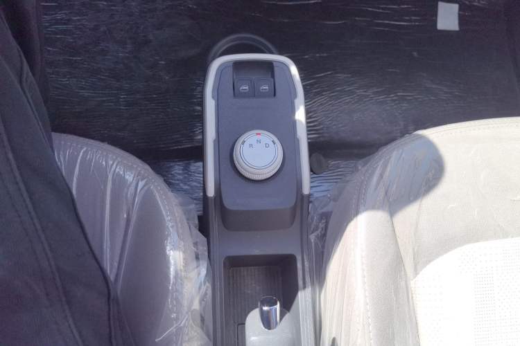 Used Chery QQ Ice Cream 2025 205km Qi Energy Version Gear Lever