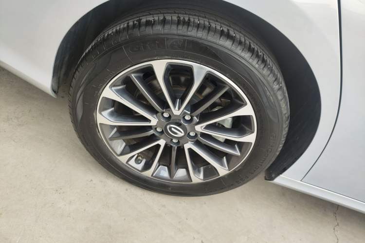 Used GAC Trumpchi EMPOW 2023 Shadow Leopard H High-Energy Hybrid Edition Right Rear Wheel Hub