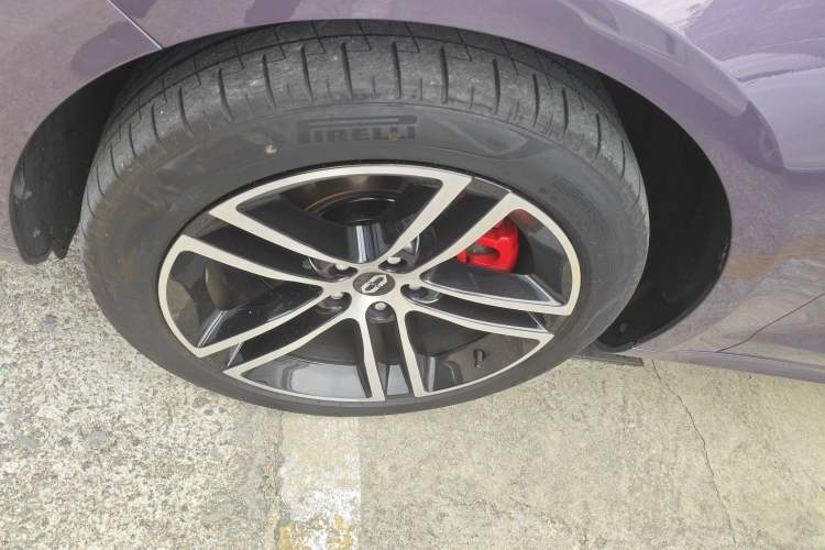 Used Hima AITO M5 2025 Extended-Range Ultra All-Wheel-Drive Version
