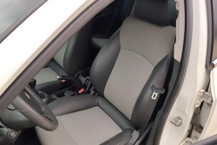 Used Chevrolet Cruze 2013 1.6L SL MT
