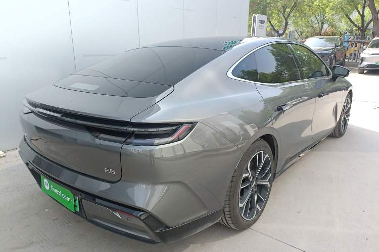 Used Geely Galaxy E8 2025 700 km Long-Range Intelligent Driving Version Rear Right 45 Deg