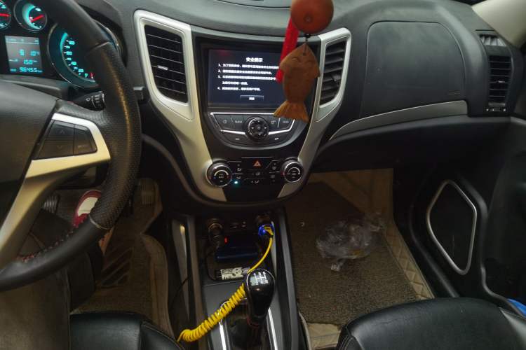 Used Changan CS35 2015 1.6L Manual Luxury Model China V Standard