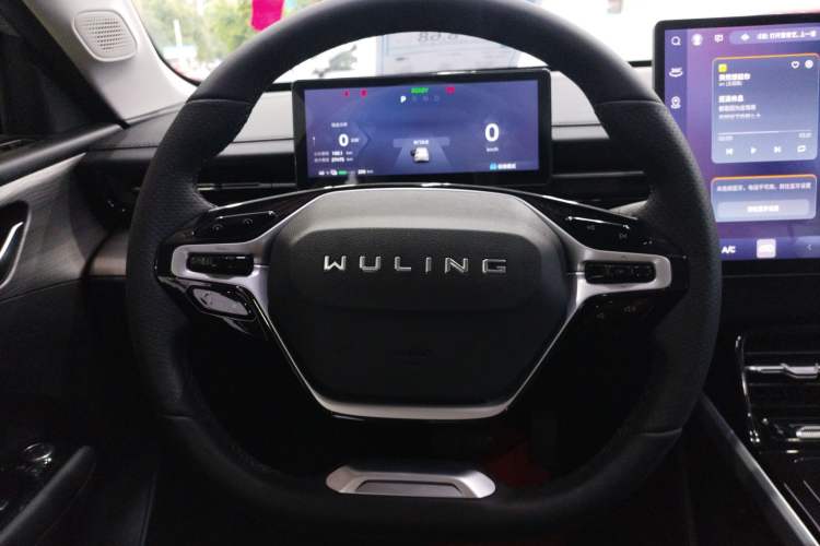 Used Wuling Xingguang 2024 Co-Creation Edition 510 Advanced Model
