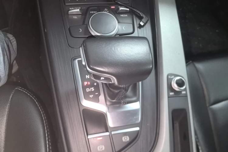 Used Audi A4L 2019 35 TFSI Ambition China VI