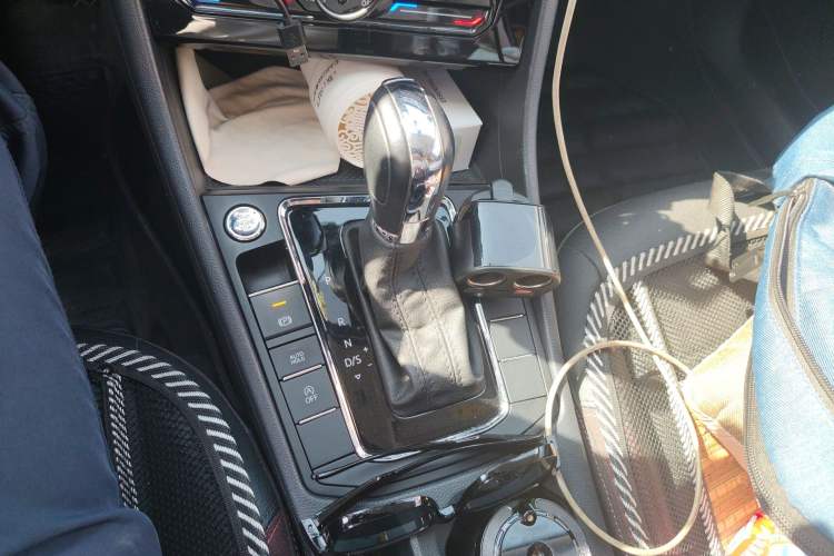 Used Volkswagen Bora 2021 1.5L Automatic Elite Smart Connect Edition Audio And AC Panel