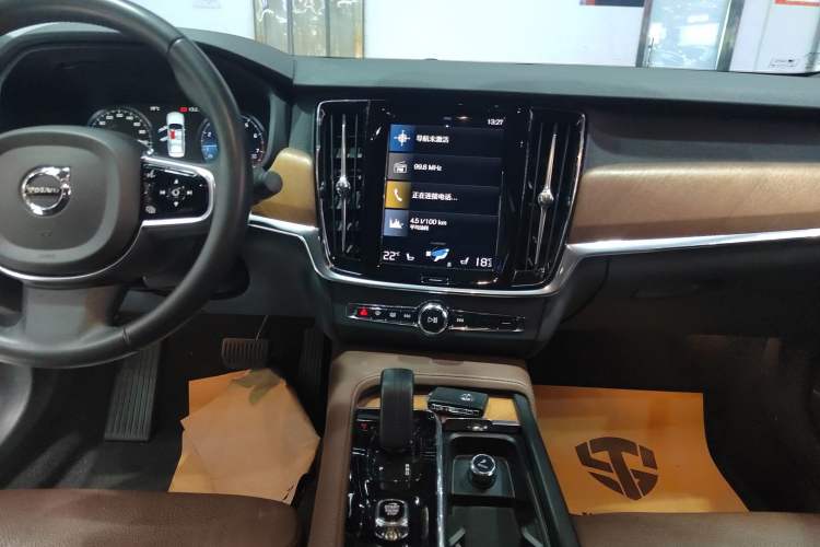 Used Volvo S90 2021 B5 Zhiyi Luxury Edition