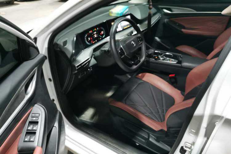 Used CHANGAN Eado 2022 PLUS Blue Whale NE 1.4T GDI DCT Prestige Edition Driver Seat