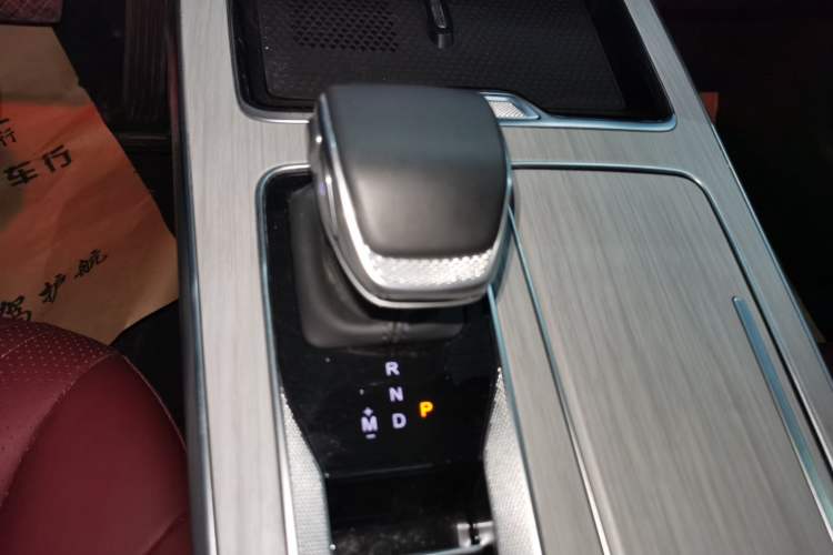 Used Hongqi HS5 2025 2.0T All-Wheel-Drive Flagship Pro Edition
