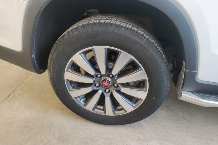 Used Roewe RX8 2018 30T Smart Connectivity Two-Wheel Drive Flagship Edition