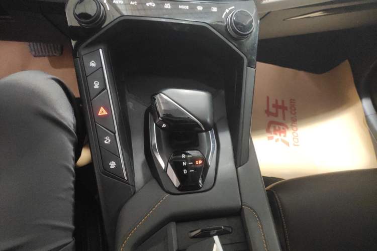 Used Lynk & Co 06 EM-P 2022 PHEV 84 km Range Pro Version