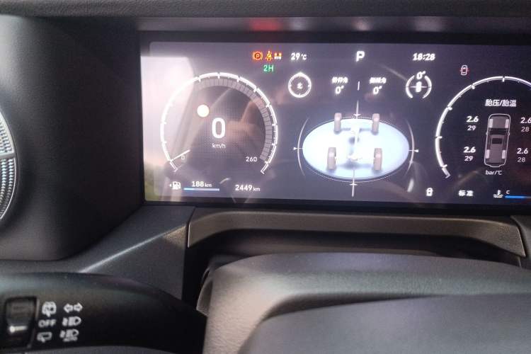 Used Tank 300 2025 2.0T Challenger Odometer Close Up