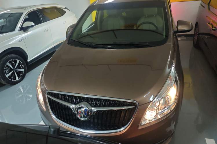 Used Buick GL8 2018 28T Luxury Model China VI Standard
