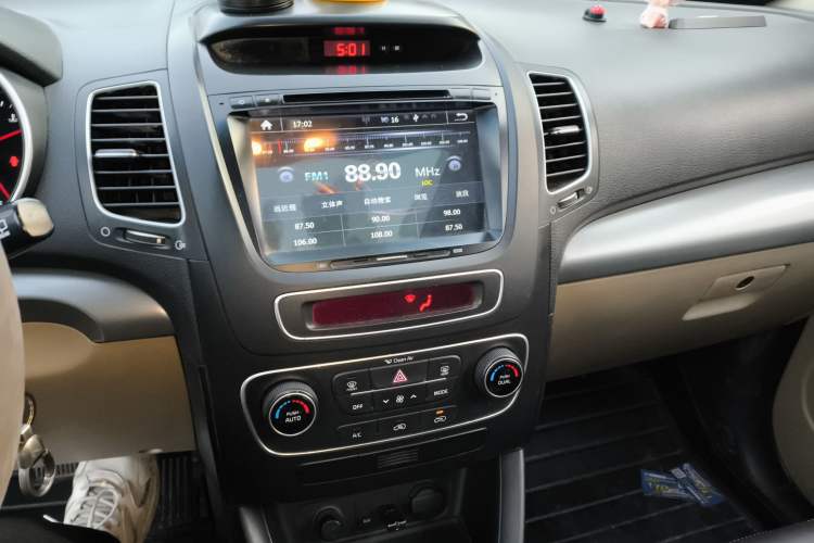 Used Kia Sorento 2013 2.4L 5-Seater Gasoline Comfort Version China IV Standard