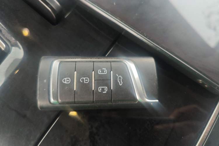 Used GAC Trumpchi M8 2021 Master Series 390T Prestige Edition Vehicle Key