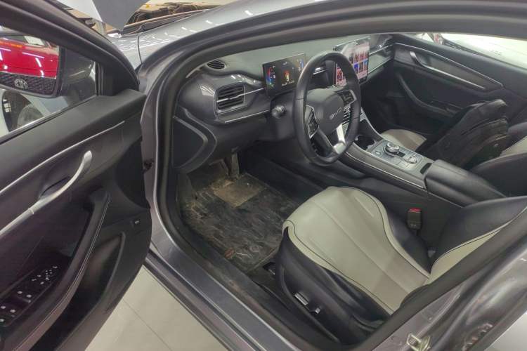 Used BYD Destroyer 05 2023 Champion Edition DM-i 120KM Prestige Model
