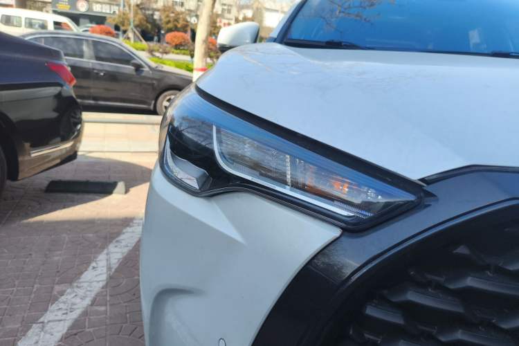 Used Toyota Corolla Cross 2024 2.0L Luxury Edition
