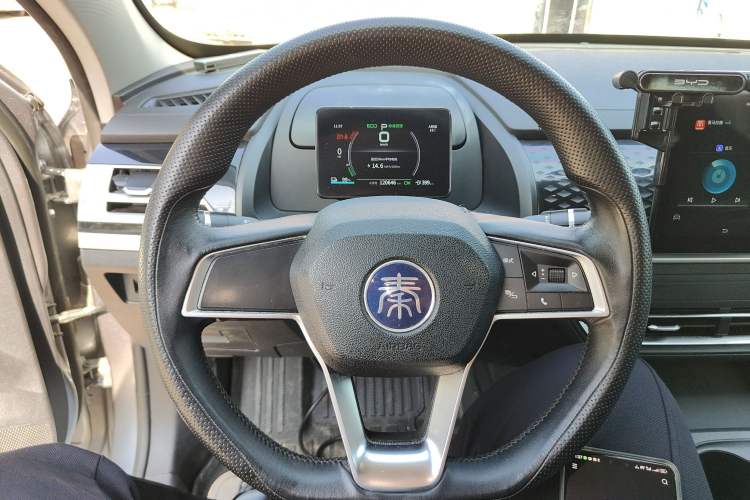 Used BYD Qin PLUS 2021 EV 400KM Leading Comfort Edition
