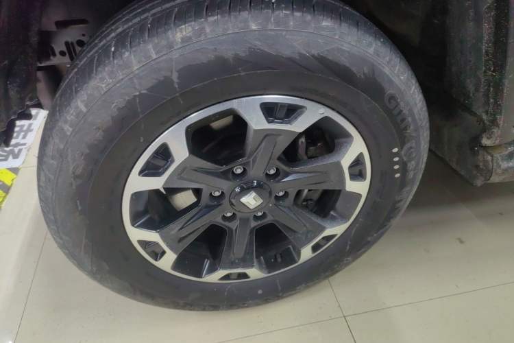 Used Tank 300 New Energy 2025 Hi4-T Left Front Wheel Hub