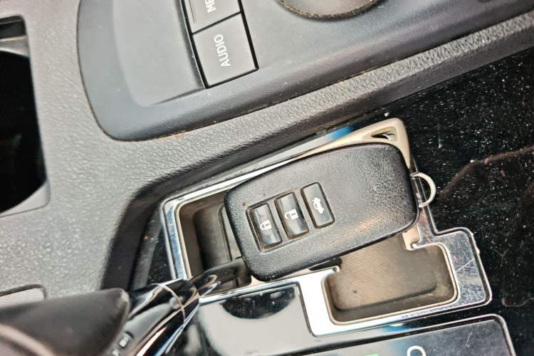 Used Lexus ES 2014 300h Elite Edition Vehicle Key