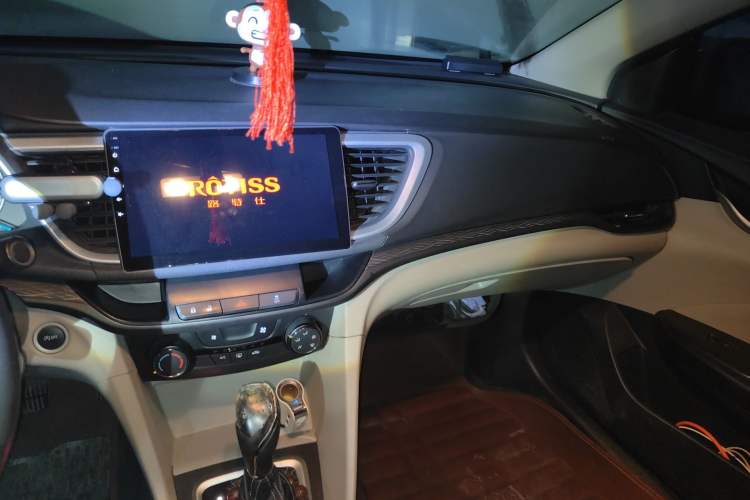 Used Buick GT 2015 15N Automatic Elite Version Audio And AC Panel