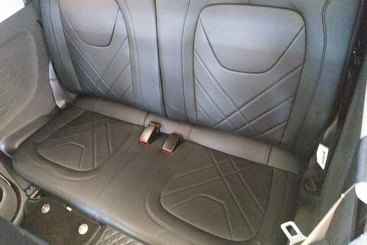 Used Wuling Hongguang MINIEV 2022 Macaron Premium Model – Lithium Iron Phosphate Left Rear Seat