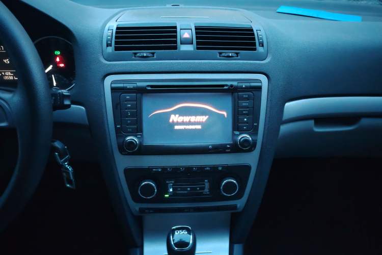 Used Skoda Octavia 2014 1.8TSI DSG Yijun Edition