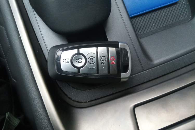 Used Ford Edge 2023 Ford Explorer L 2.0T EcoBoost Two-Wheel Drive 7-Seater Luxury Model
