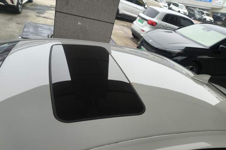 Used Buick Verano 2019 Sedan 20T Dual-Clutch Leading Model
