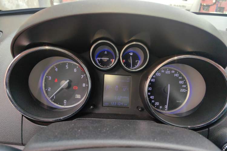 Used CHANGAN CS35 2016 1.6L Automatic Luxury Model China V Standard