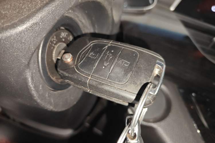 Used Baojun 310 2016 1.2L Manual Luxury Model