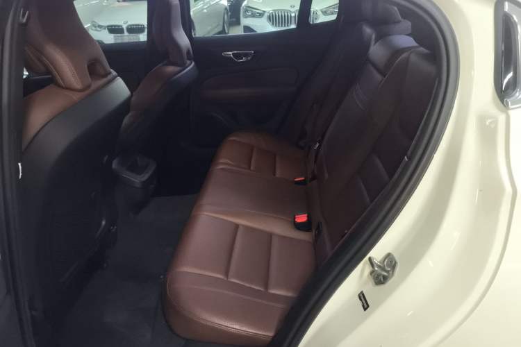 Used Volvo S60 2020 T4 Zhiyi Luxury Edition