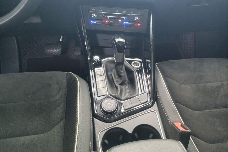 Used Volkswagen Tayron 2020 380TSI Four-Wheel Drive Luxury Connect Pro Edition Headliner