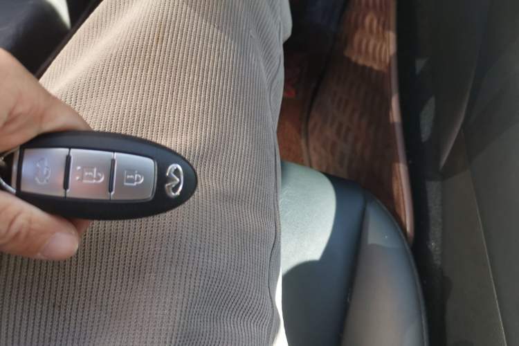 Used Infiniti Q50L 2018 2.0T Comfort Edition China V Standard
