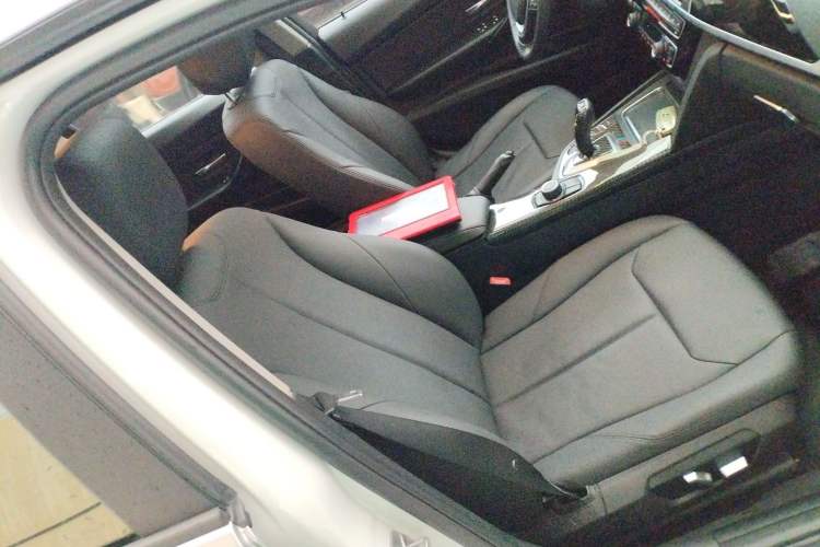 Used BMW 3 Series 2016 316i Fashion Model Right Front Seat