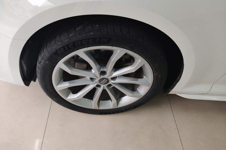 Used Audi A4L 2018 30th Anniversary Edition 40 TFSI Fashion Model