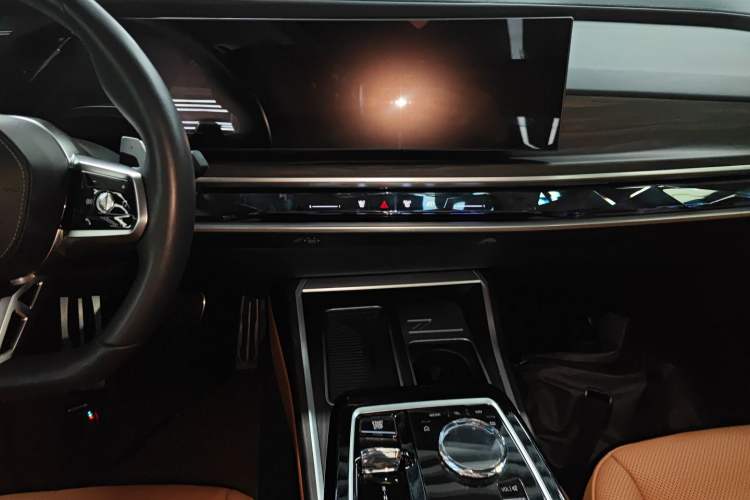 Used BMW 7 Series 2023 735Li M Sport Package