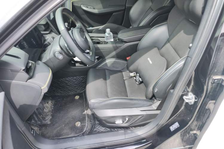 Used Lynk & Co 03 2023 2.0TD DCT JingPro
